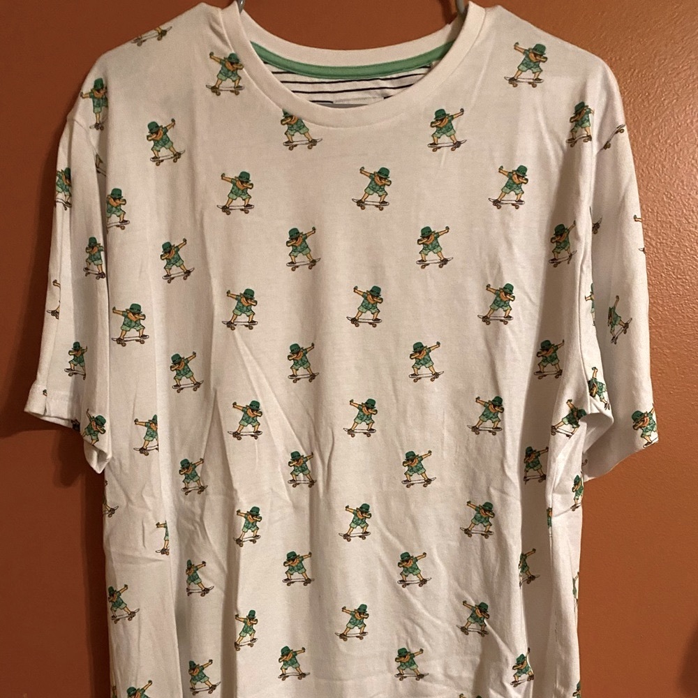 Denim&Flower Mens Leprechauns Dab on Skateboards Tshirt NWT XL St. Patrick’s Day